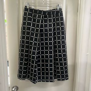 IMNYC Pleated MIDI skirt